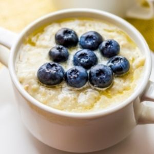 Abnehmen mit Haferflocken - Blaubeer Porridge